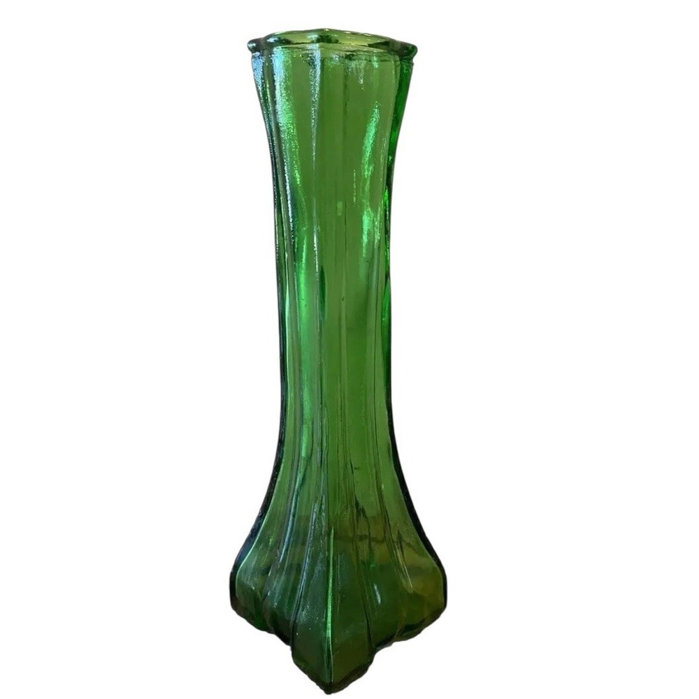 EUROPA  Green Flower/Bud Vase, Marked‎ "PGC-88 EUROPA - 2. Is 8.75" Tall Vintage